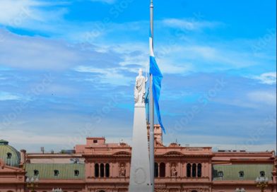 Clase abierta en la UNLP  6 de agosto 17 h.